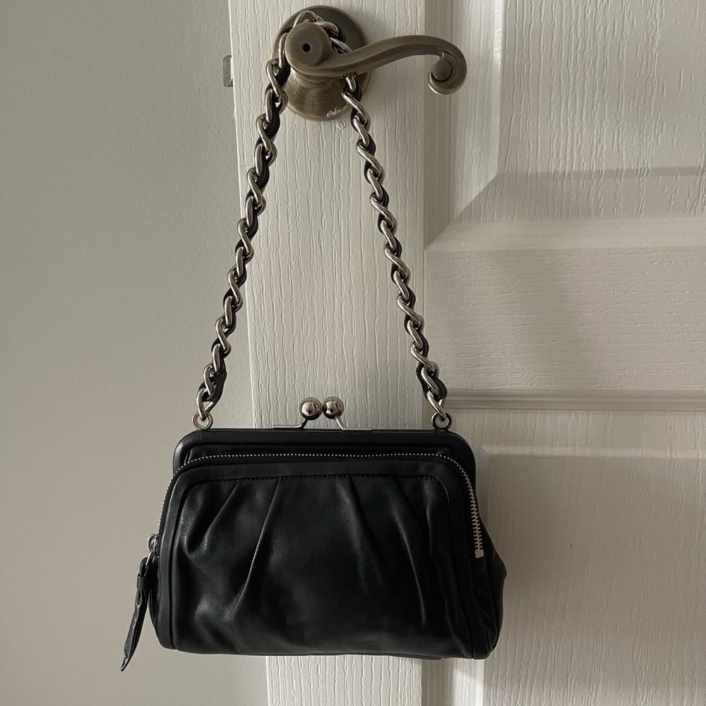 SOLD!! Vintage Coach Parker Kisslock Excellent Condition